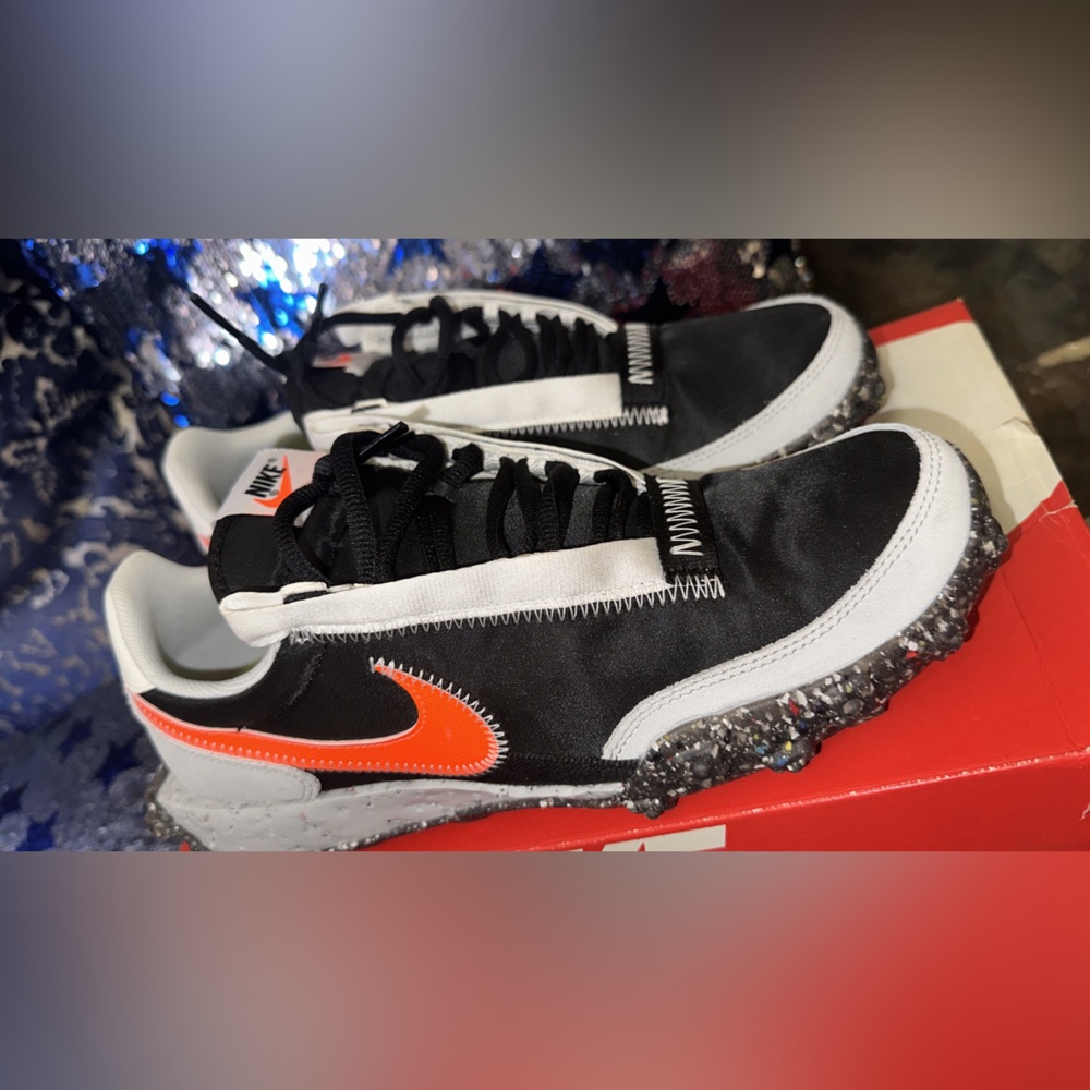 Nike waffle racer crater